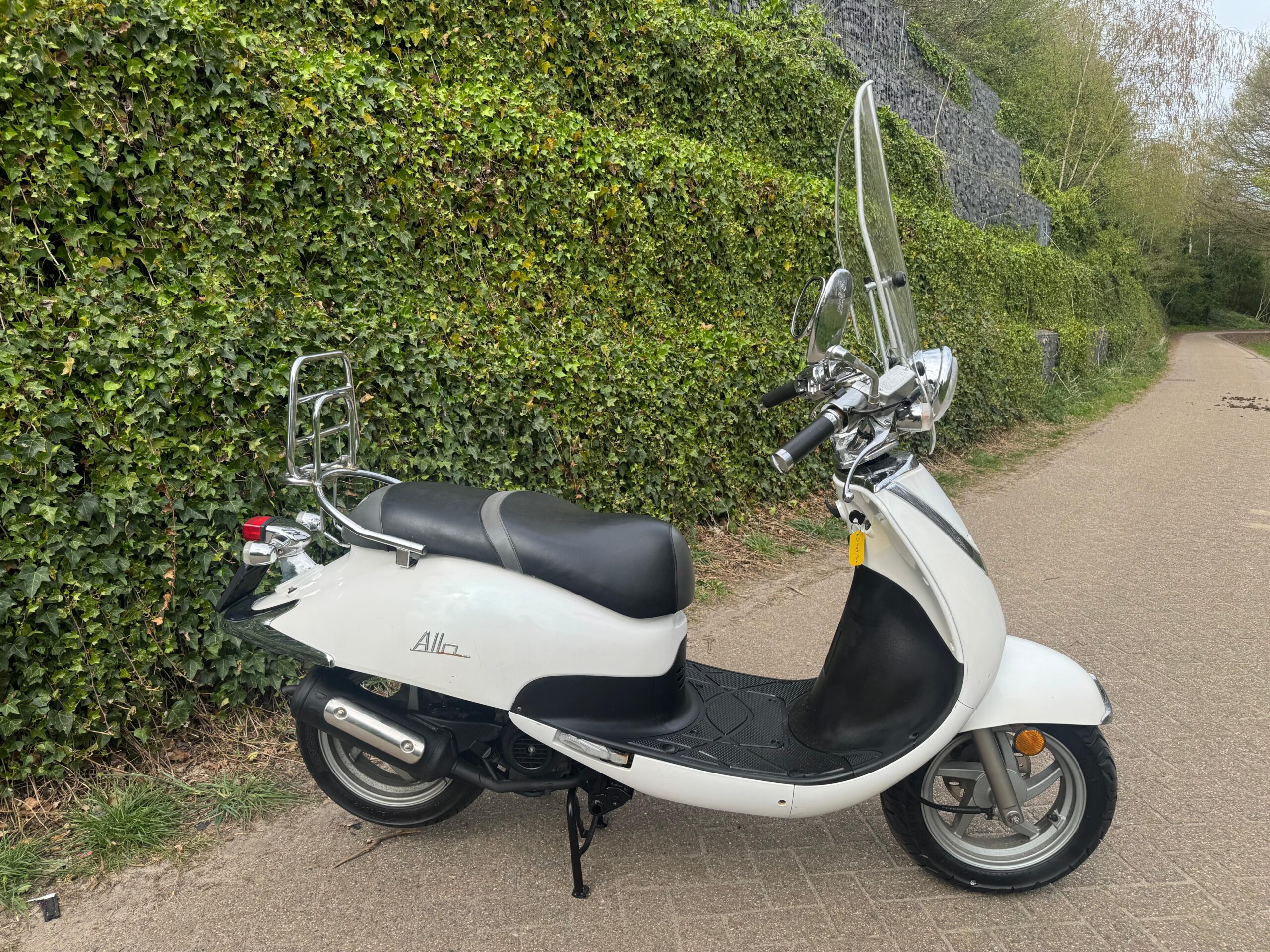 SYM Allo 45km Scooter Windscherm Hoog BETAAL met in3 - Afbeelding 3