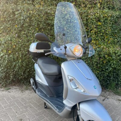 Piaggio Fly Scooter Windscherm Topkoffer BETAAL met in3