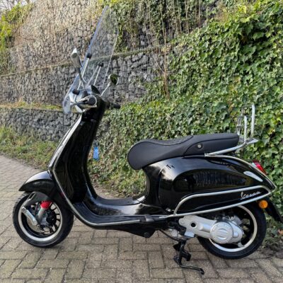 Vespa Sprint 45km EURO5 Scooter DIV.OPTIES BETAAL met in3