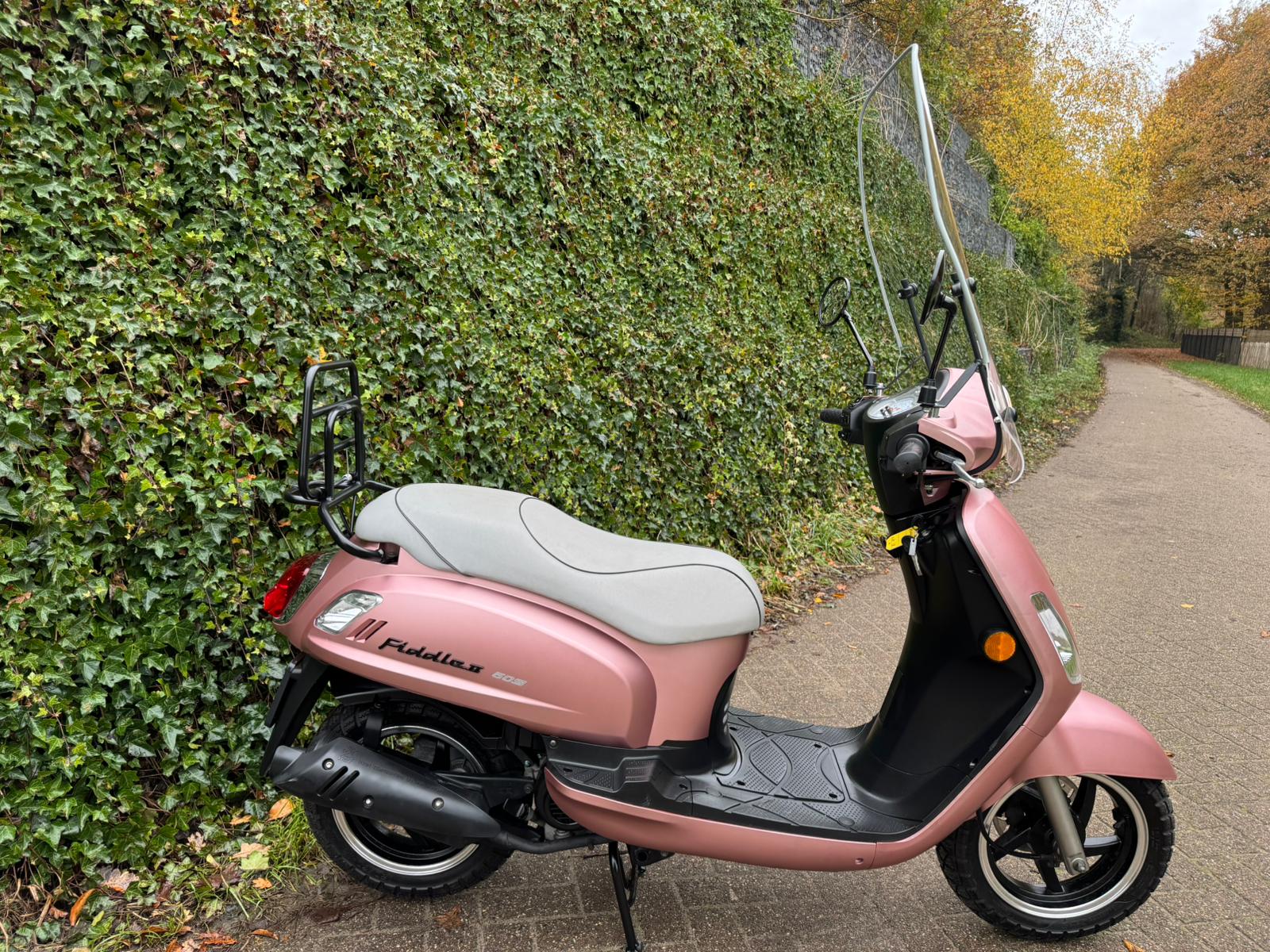 SYM Fiddle 2 Rose Gold Windscherm Hoog BETAAL met in3 - Afbeelding 2