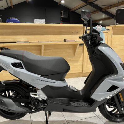 Peugeot Speedfight 4 NIEUW 45km E5 SCOOTER Iced Grey BETAAL met in3