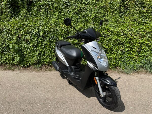 Kymco Agility 45km 10 inch. Lage Instap BETAAL met in3 - Afbeelding 3