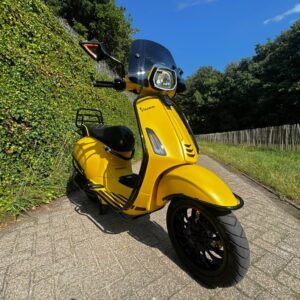 Vespa Sprint S 1416 km Custom 45km Scooter UNIEK BETAAL met in3
