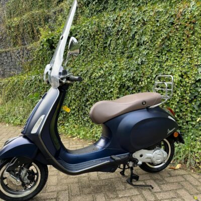 Vespa Primavers S 45km MIDNIGHT MAT BLUE BETAAL met in3