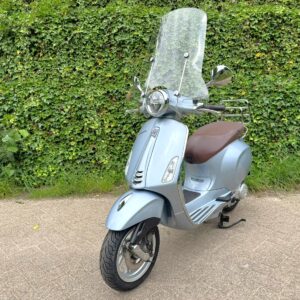 Vespa Primavera Grigio Delicato EURO5 Scooter BETAAL met in3