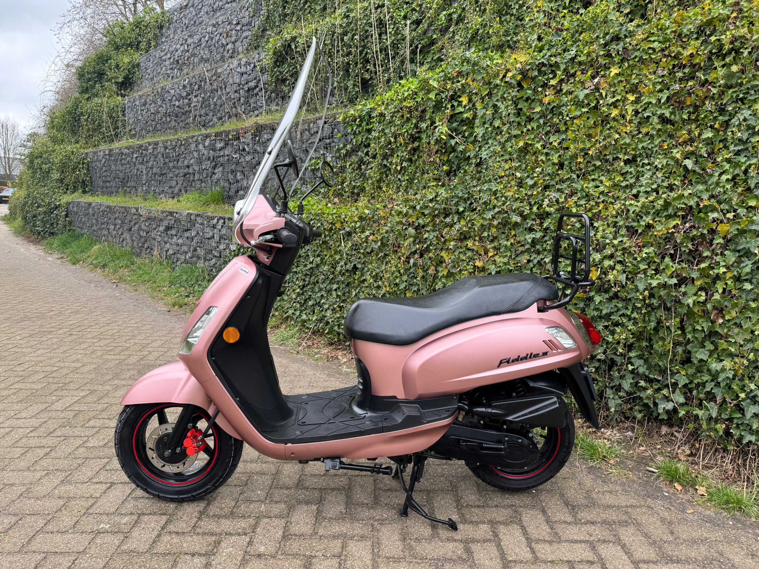 SYM Fiddle 2 45 km EURO4 Rose Gold BETAAL met in3 - Afbeelding 3