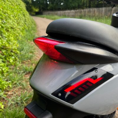 Piaggio Zip SP 45 km Scooter Nardo Grey Alpha LED BETAAL met in3