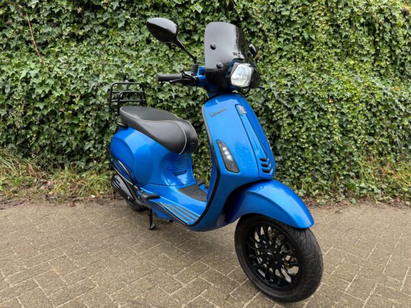 Vespa Sprint CUSTOM AZZURRO Scooter 45km BETAAL met in3 - Afbeelding 5