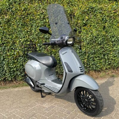 Vespa Sprint NARDO GREY Scooter BETAAL met in3