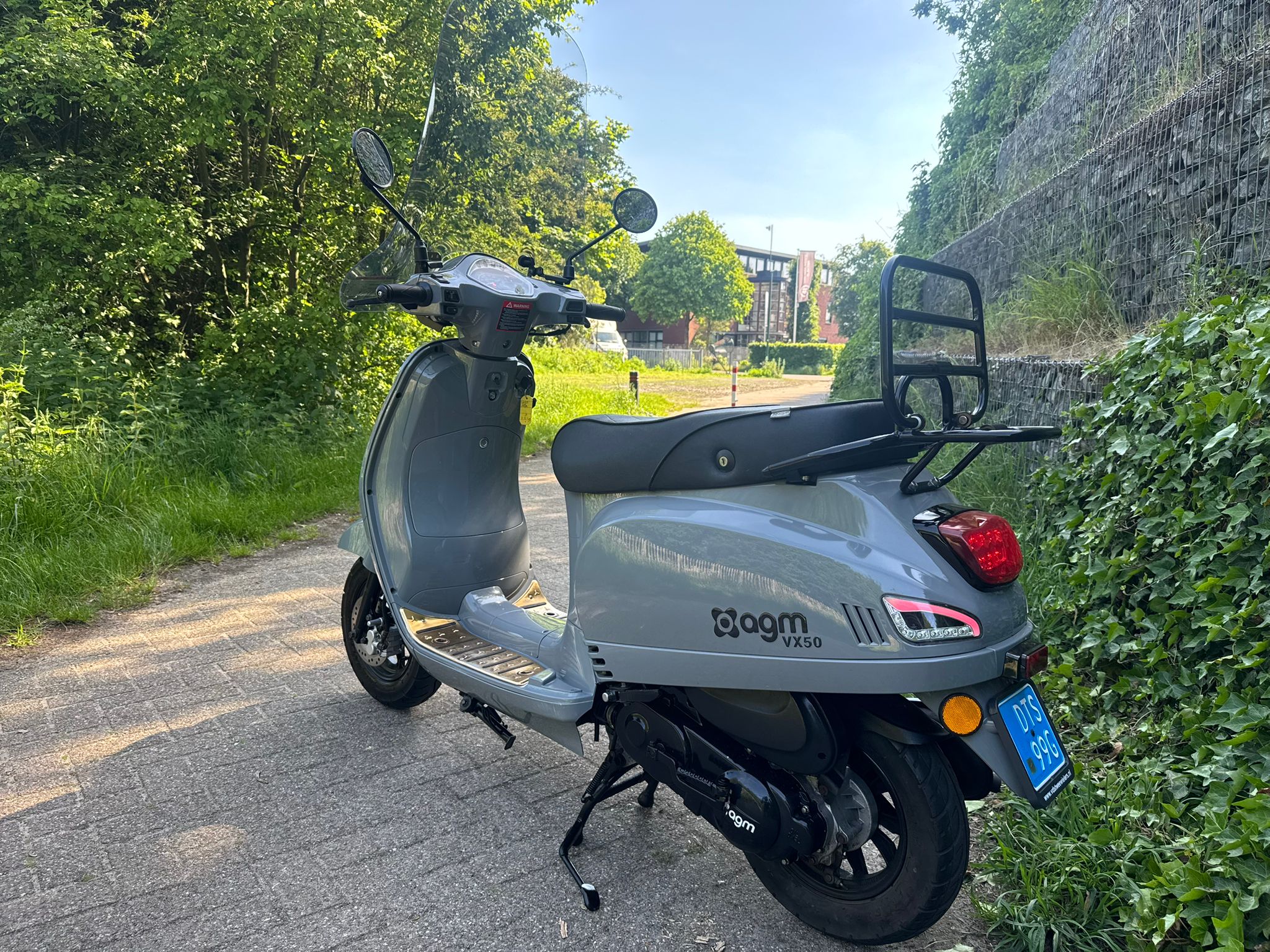 AGM VX50 Nardo Grey Windscherm SMOKE E4 BETAAL met in3 - Afbeelding 4