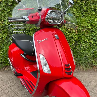 Vespa Sprint Sport 45 km Scooter NETTE STAAT BETAAL met in3