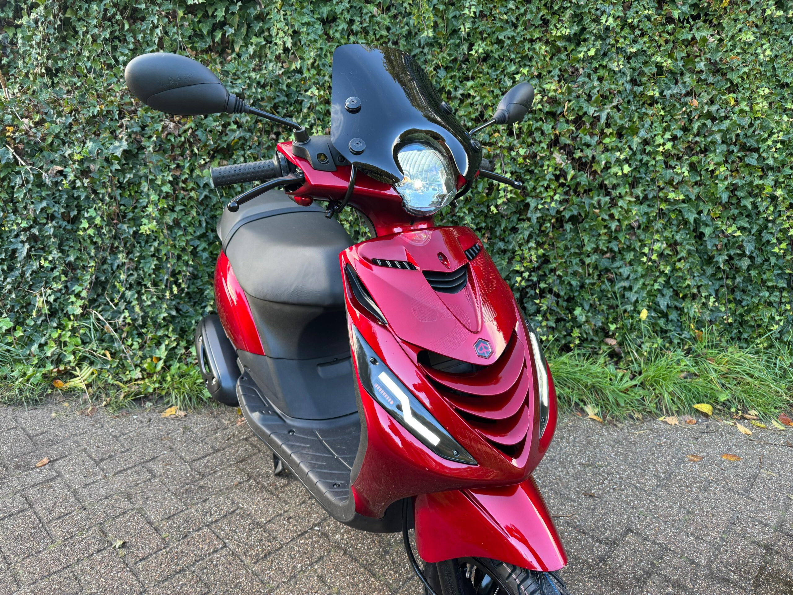 Piaggio Zip SP Candy RED POWER1 LED EVO-1 E4 BETAAL met in3 - Afbeelding 3