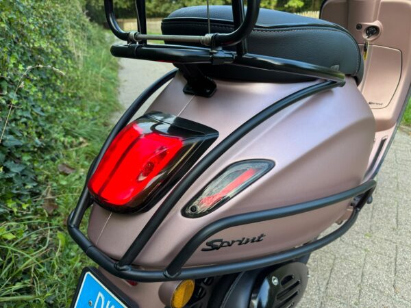 Vespa Sprint ROSE GOLD CUSTOM Scooter BETAAL met in3 - Afbeelding 2