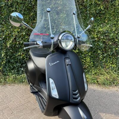 Vespa Primavera 50 S MAT ZWART TOP STAAT BETAAL met in3