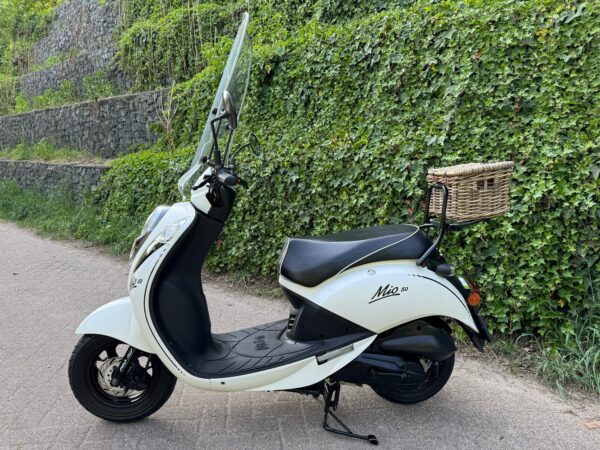 SYM Mio Windscherm Rieten mandje BETAAL met in3 - Afbeelding 3
