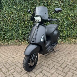 Vespa Sprint NOTTE 45km FULL OPTIES BETAAL met in3