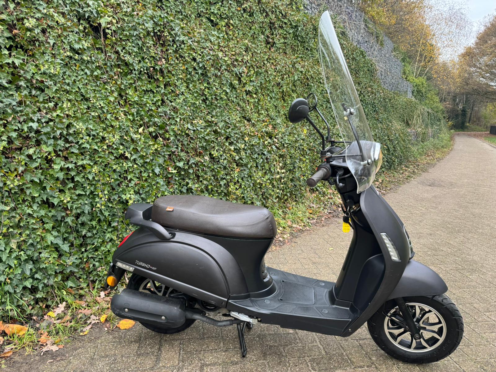 Turbho RP-50 Scooter Windscherm BETAAL MET in3 - Afbeelding 3