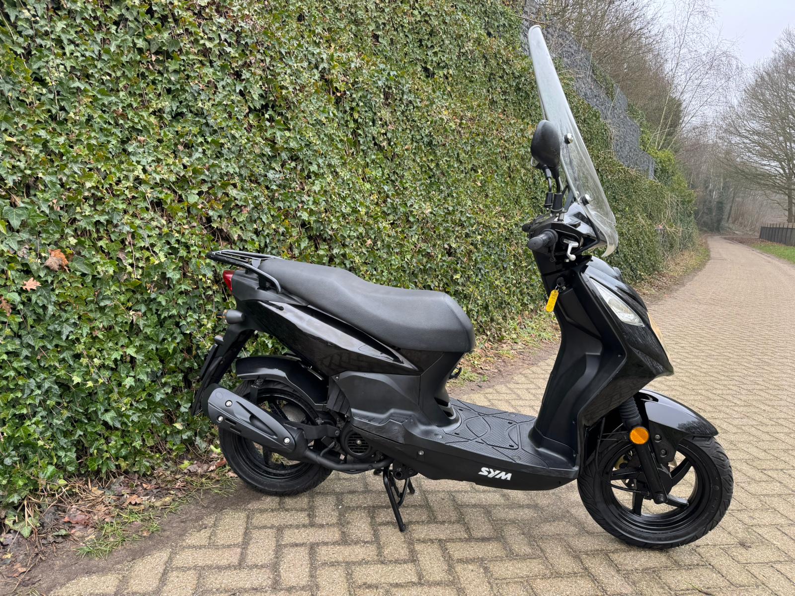 SYM Orbit 2 Scooter Windscherm Hoog BETAAL met in3 - Afbeelding 2