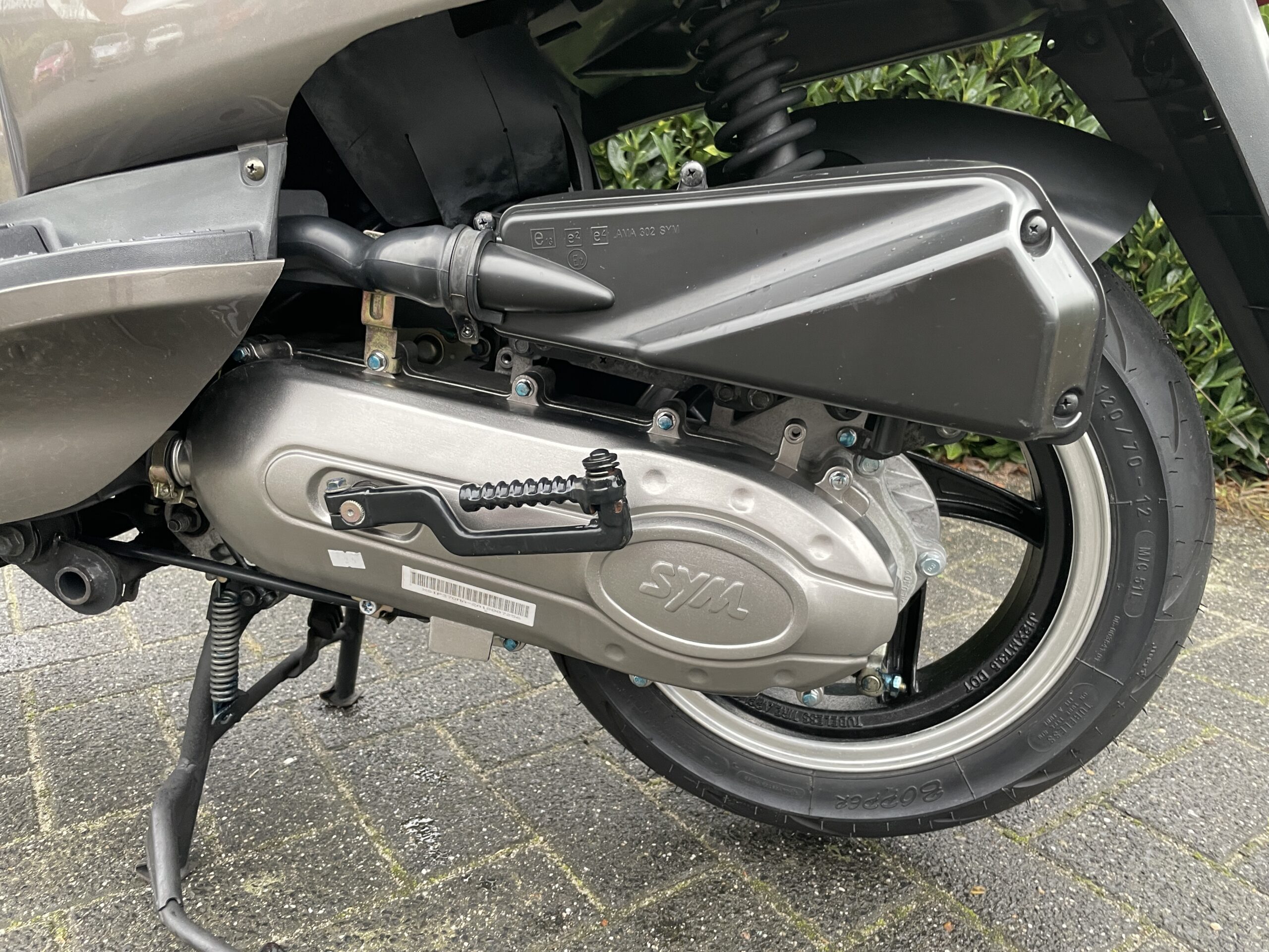 SYM Fiddle 2 TOP STAAT IRON GREY Windscherm BETAAL met in3 - Afbeelding 4