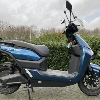 Yadea T9L 45km Scooter DEMO Windscherm BETAAL met in3