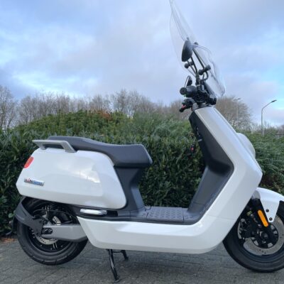 NIU N1S Sport 45km Electrisch Windscherm BETAAL met in3