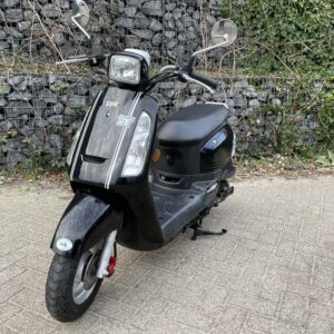 SYM Tonik 45km Scooter BETAAL met in3