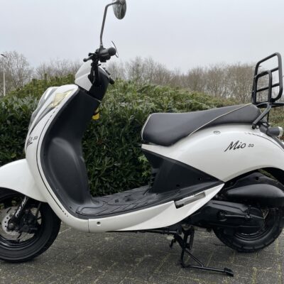 SYM Mio 50 Scooter 45 km Achter drager BETAAL met in3