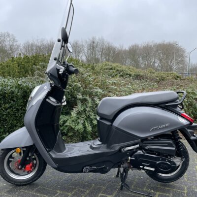SYM Mio 50i MAT GRIJS WINDSCHERM BETAAL met in3
