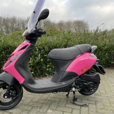 Piaggio Zip SP PINK POWER1 LED BETAAL met in3 JANUARI AKTIE