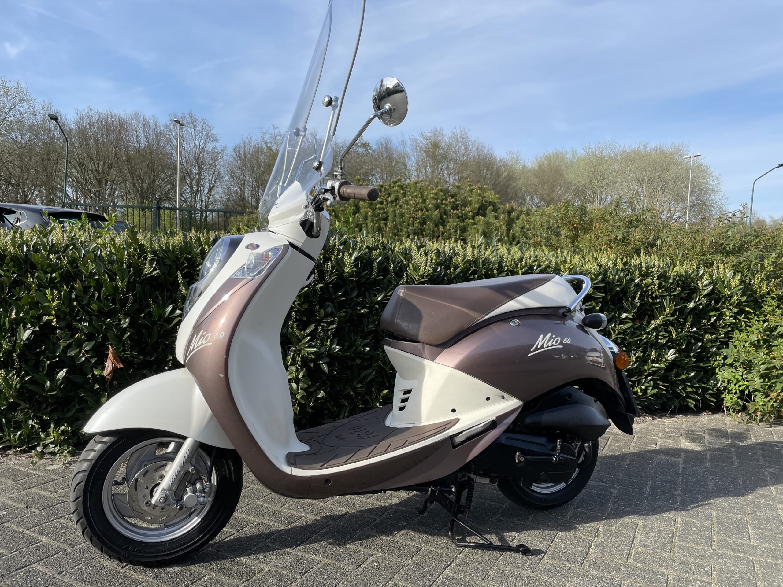 SYM Mio 50 MOKKA Windscherm Hoog BETAAL met in3 - Afbeelding 4