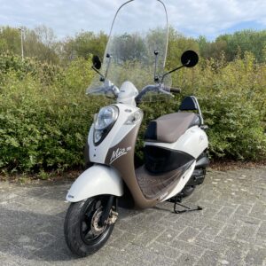 SYM Mio 50 45km Windscherm Anniyversary Editoin BETAAL met in3