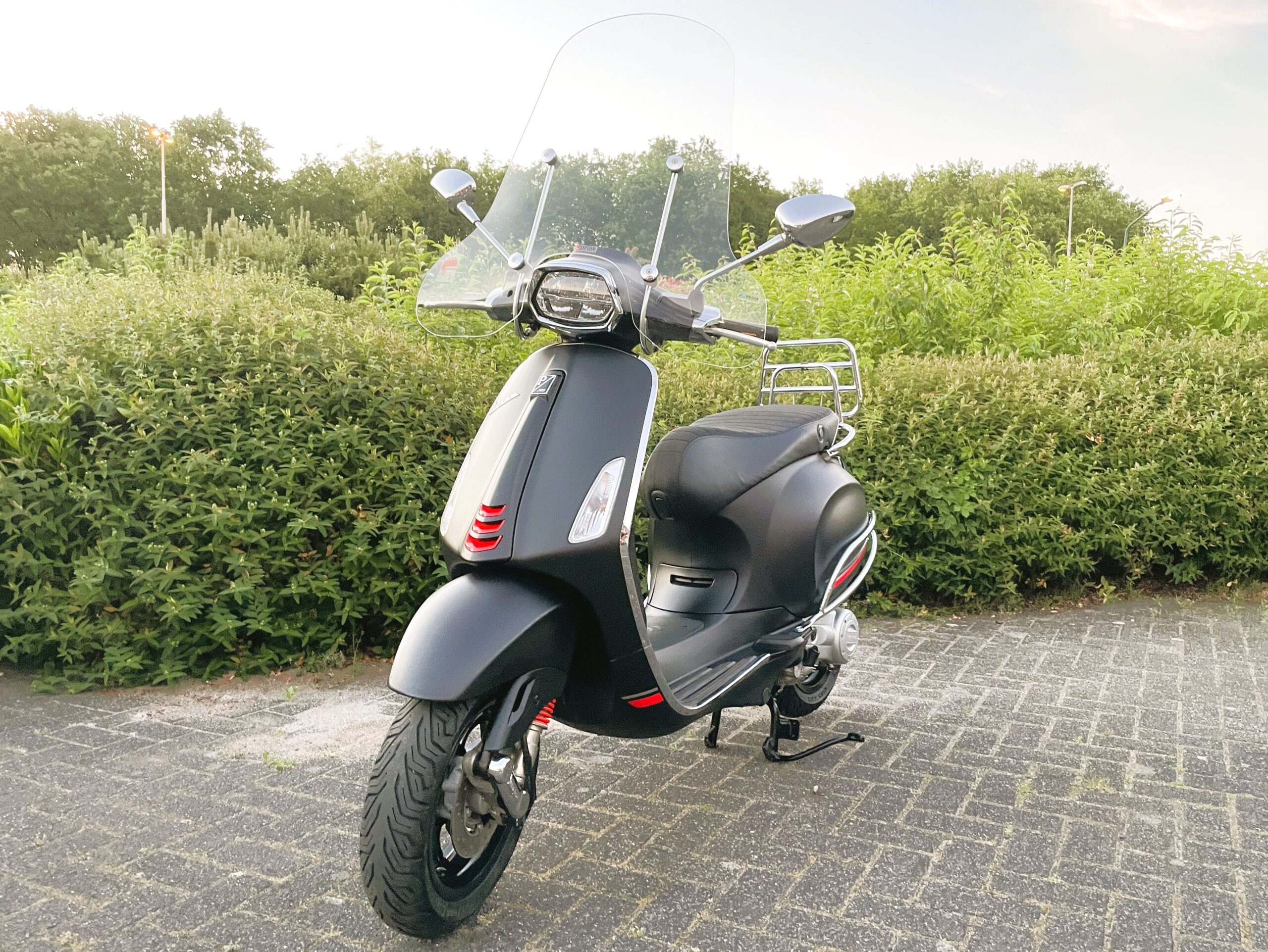Vespa Sprint S 50 Sprint 50 45 km E5 MAT ZWART BETAAL met in3