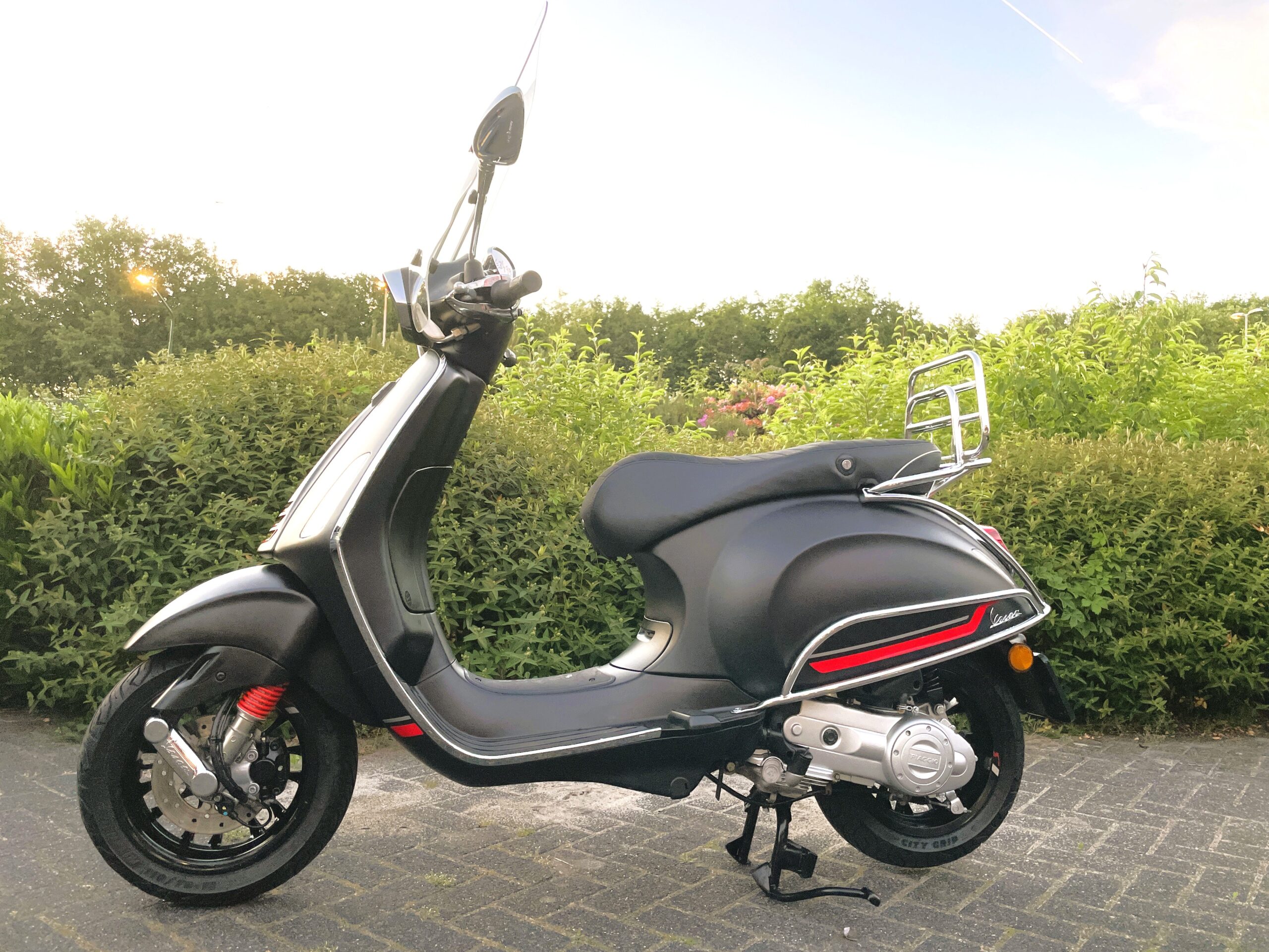 Vespa Sprint S 50 Sprint 50 45 km E5 MAT ZWART BETAAL met in3 - Afbeelding 5