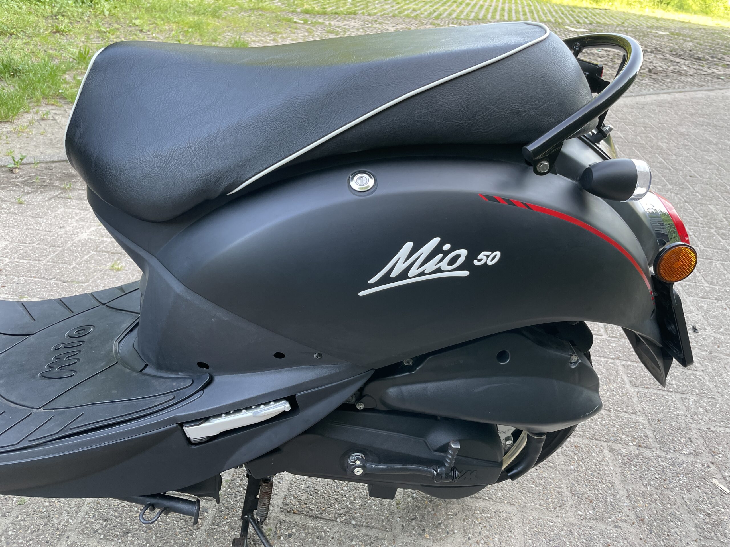 SYM Mio 50 NETTE STAAT WINDSCHERM HOOG BETAAL met in3 - Afbeelding 2
