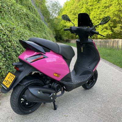 Piaggio Zip 45 km PINK SMOKE LED Scooter BETAAL met in3