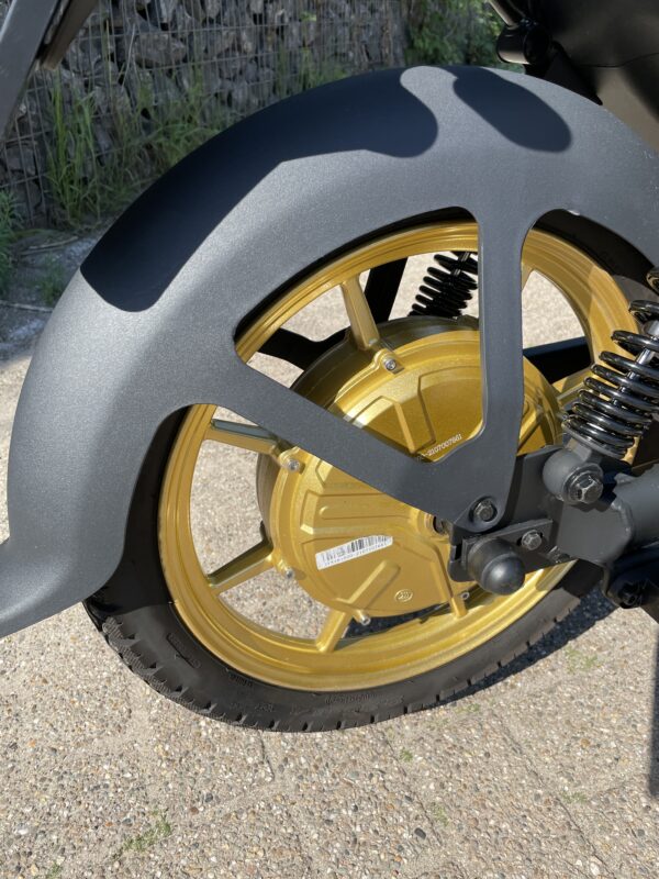 AGM Goccia GEV 1000 1.495km DEMO ELECTRISCHE BETAAL met in3 - Afbeelding 2