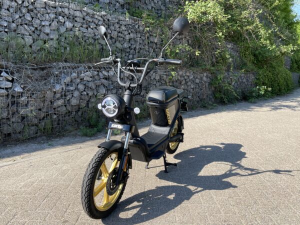 AGM Goccia GEV 1000 1.495km DEMO ELECTRISCHE BETAAL met in3 - Afbeelding 6