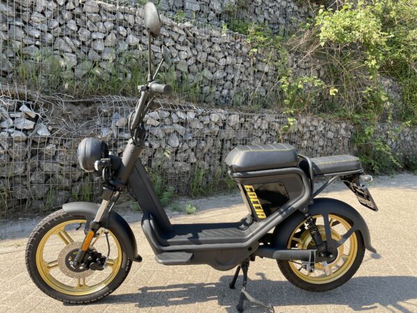 AGM Goccia GEV 1000 1.495km DEMO ELECTRISCHE BETAAL met in3