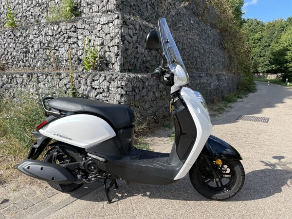 Sym Mio i Windscherm Scooter Euro5 BETAAL met in3 - Afbeelding 2