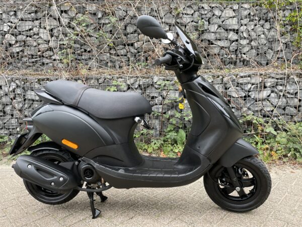 Piaggio Zip SP MAT ZWART Anti-Robos ALPHA E4 BETAAL met in3 - Afbeelding 2
