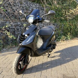 Piaggio Zip SP GL Zwart 45km Matrix Runner BETAAL met in3