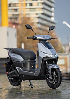 Yadea T9L 25-45km ELECTRISCHE SCOOTER AL 20 jaar de beste NIEUW