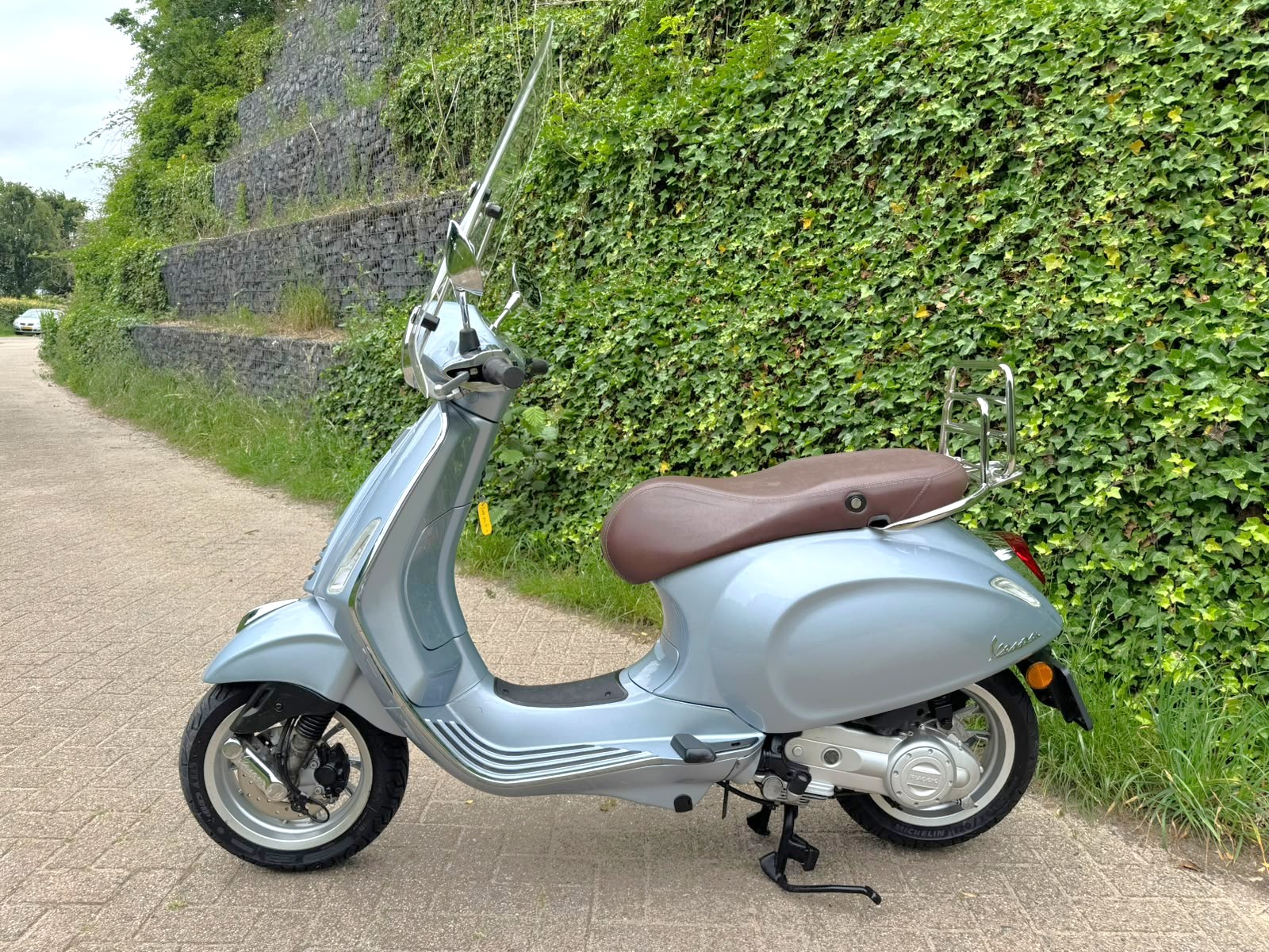 Vespa Primavera Grigio Delicato EURO5 Scooter BETAAL met in3 - Afbeelding 4