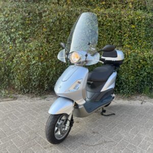 Piaggio Fly Scooter Windscherm Topkoffer BETAAL met in3