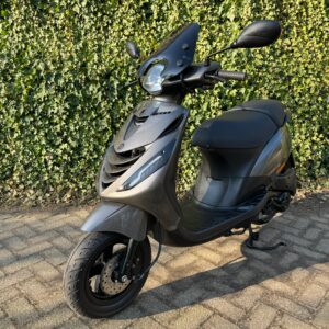 Piaggio Zip SP PORSCHE AGAAT ALPHA LED 45 km BETAAL met in3