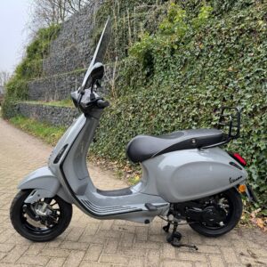 Vespa Sprint NARDO GREY Scooter BETAAL met in3