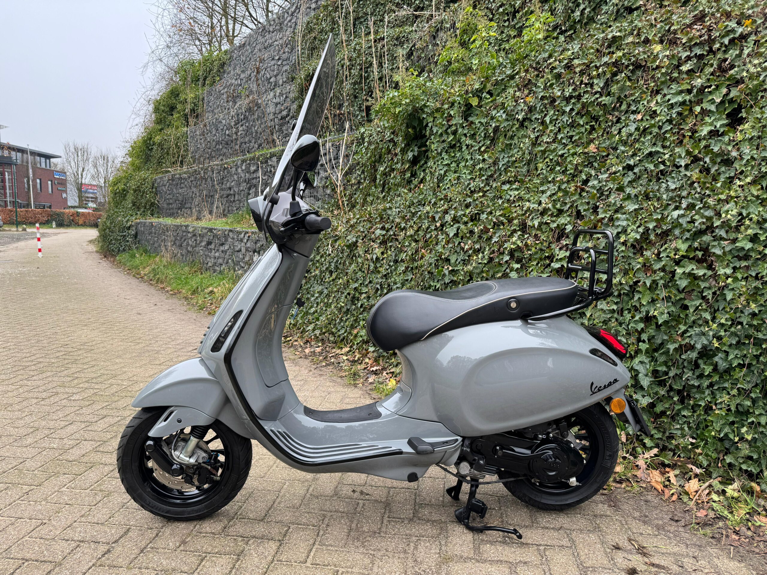 Vespa Sprint NARDO GREY Scooter BETAAL met in3