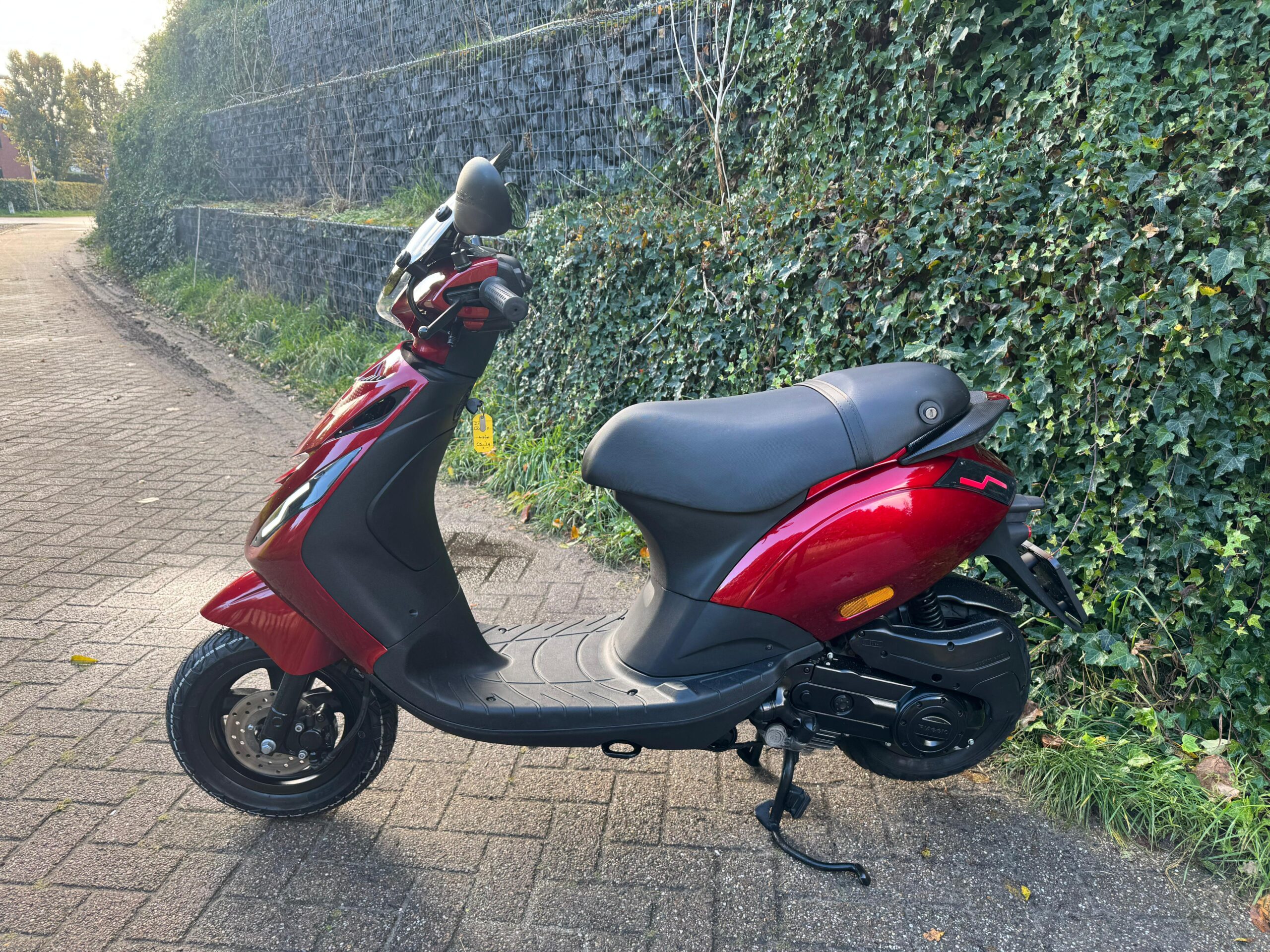 Piaggio Zip SP Candy RED POWER1 LED EVO-1 E4 BETAAL met in3 - Afbeelding 4