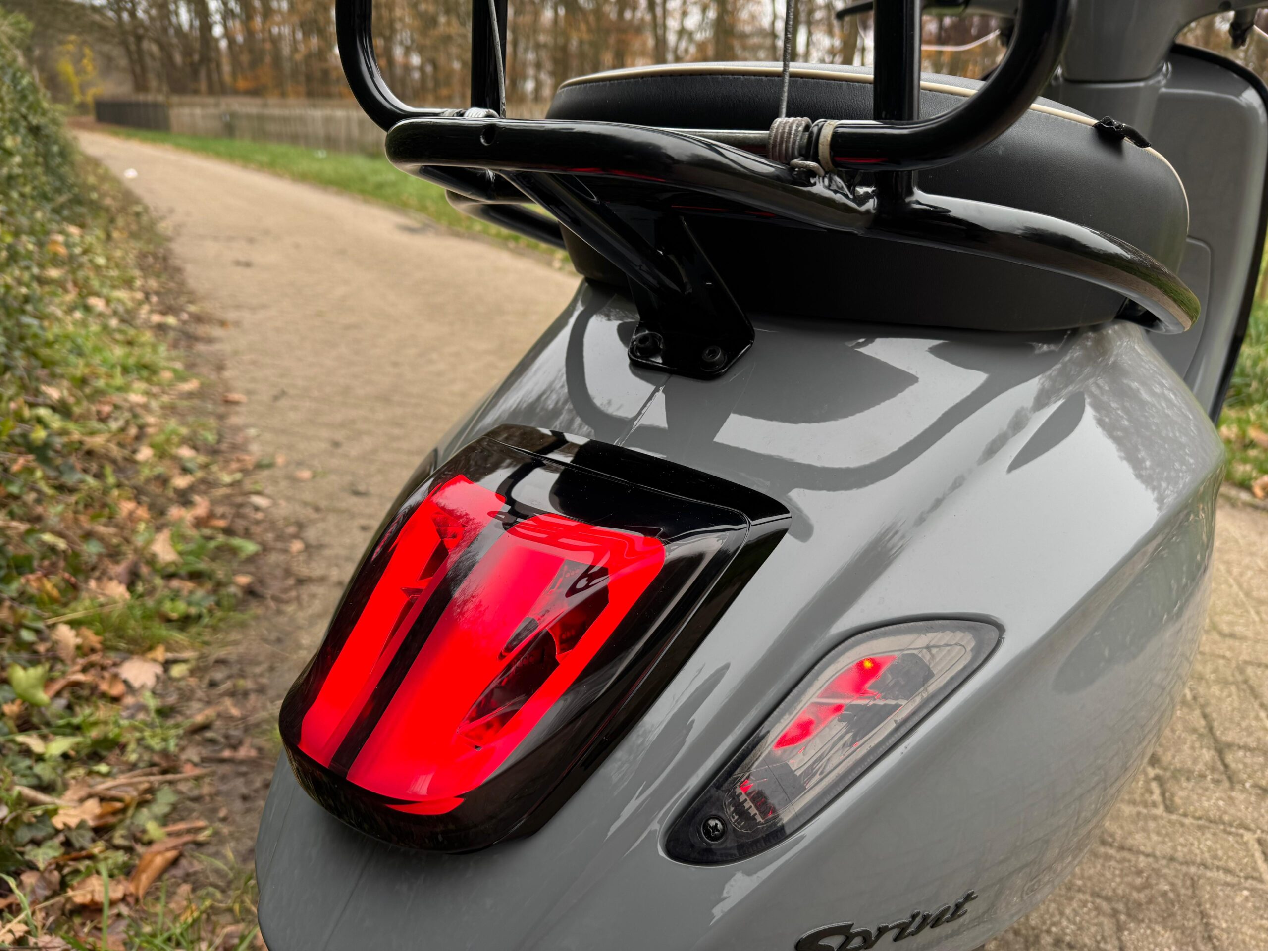 Vespa Sprint NARDO GREY Scooter BETAAL met in3 - Afbeelding 4