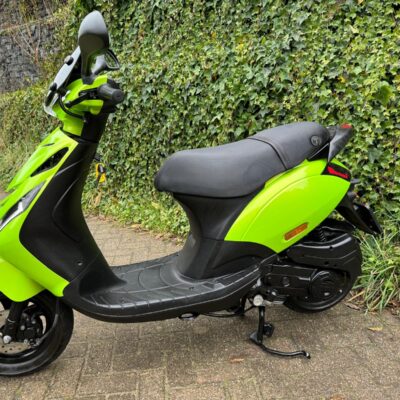 Piaggio Zip SP McLaren 45km RUNNER POWER1 BETAAL MET in3